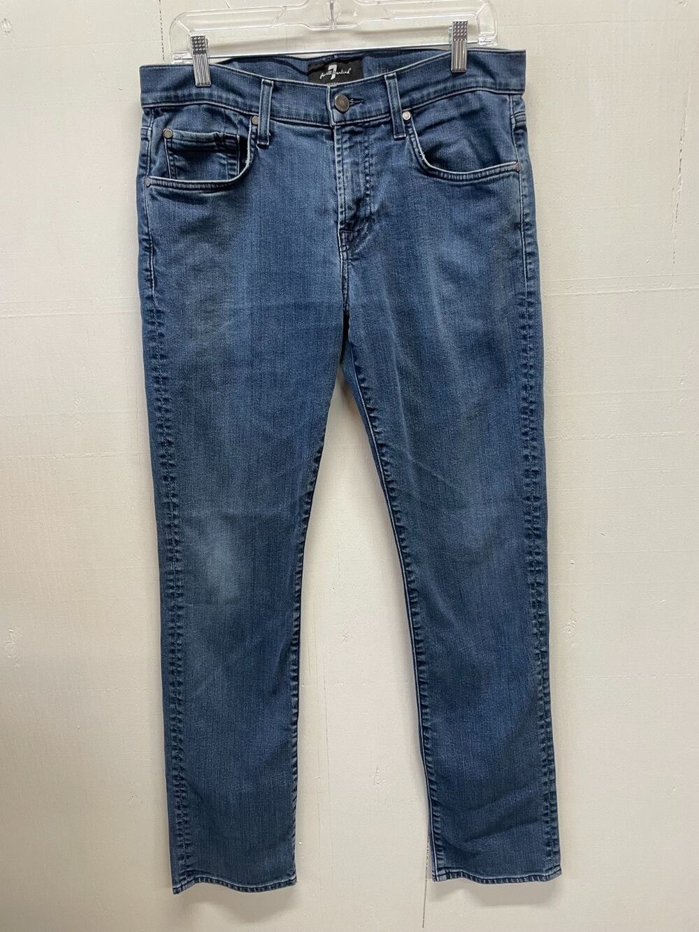 7 For All Mankind Men's Jeans Size 33 The Straight RN# 115561 Medium Wash